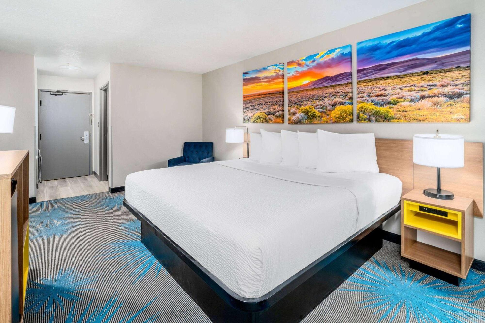 Days Inn By Wyndham Los Lunas Экстерьер фото