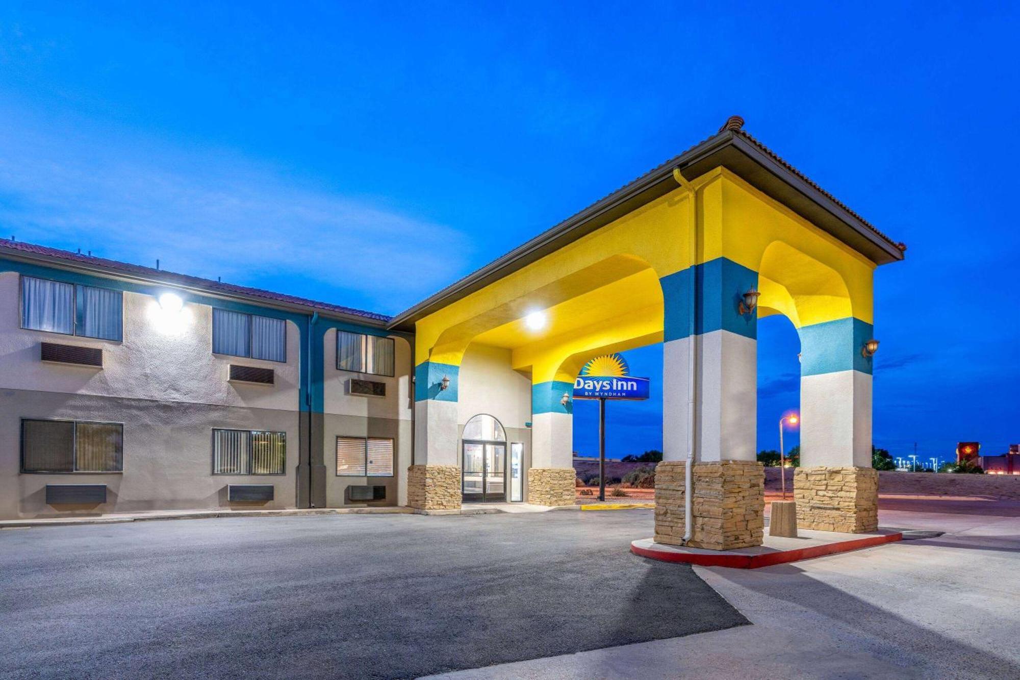 Days Inn By Wyndham Los Lunas Экстерьер фото